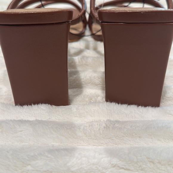 BCBGeneration 3” Strappy Heeled Sandals with Square Toes.  Size 10 - Picture 7 of 8